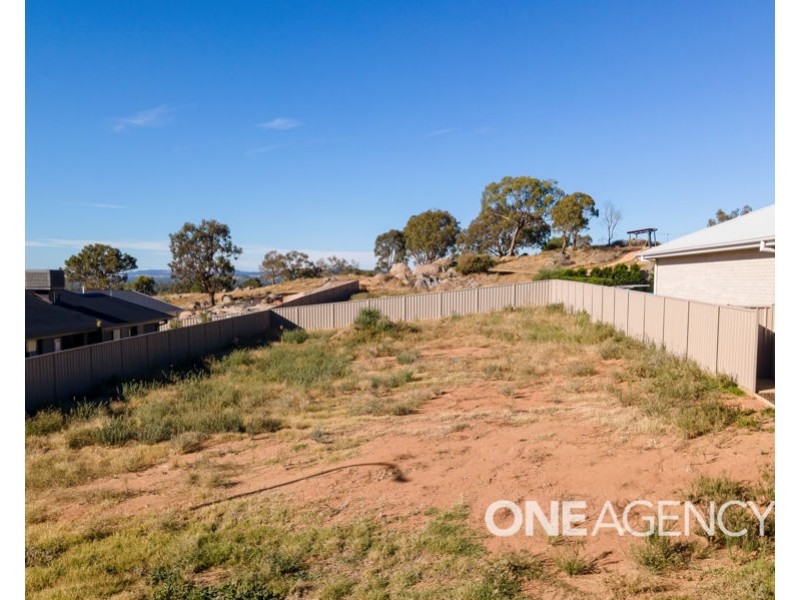 130 BRADMAN DRIVE, Boorooma NSW 2650