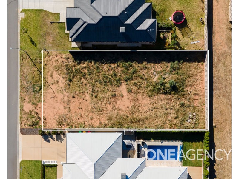 130 BRADMAN DRIVE, Boorooma NSW 2650