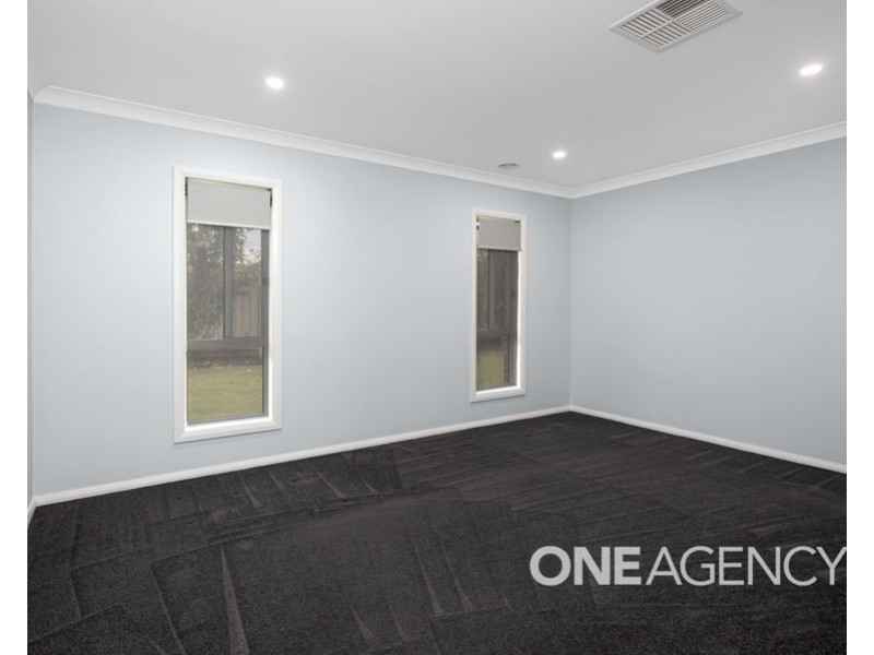 45 BARMEDMAN AVENUE, Gobbagombalin NSW 2650
