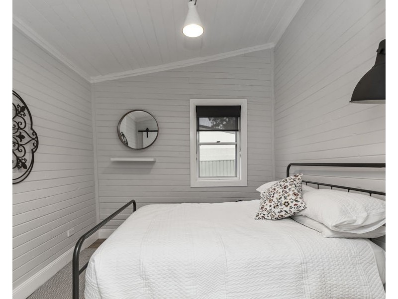 28 MIMOSA STREET, Coolamon NSW 2701