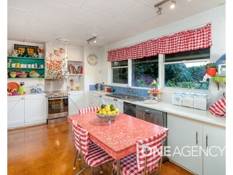 54 NORTHCOTT PARADE, Mount Austin NSW 2650