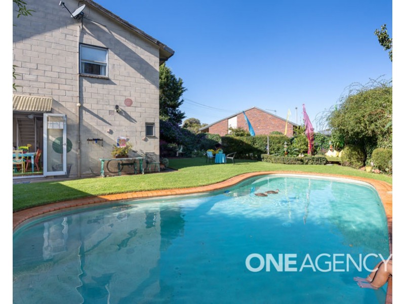 54 NORTHCOTT PARADE, Mount Austin NSW 2650