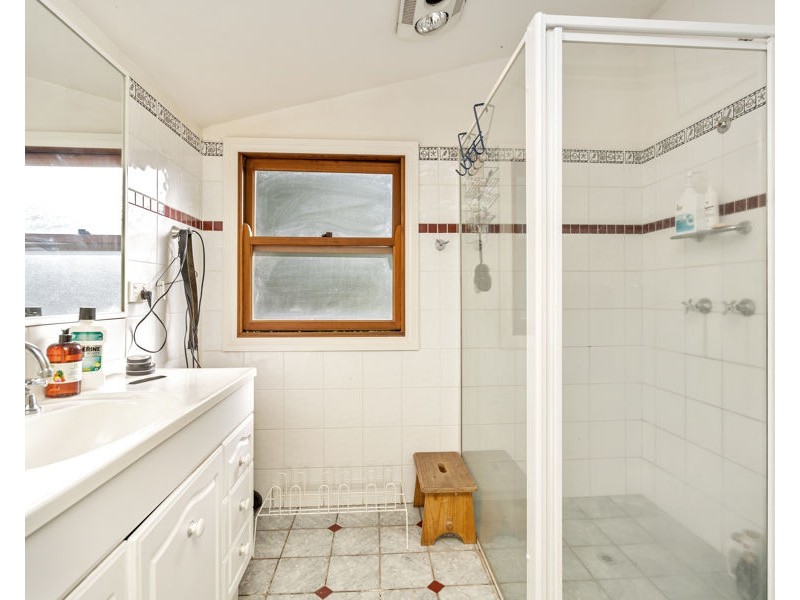 77 DOCKER STREET, Wagga Wagga NSW 2650