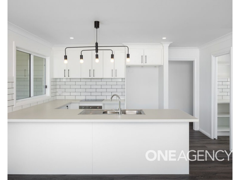 15 PRICHARD PLACE, Lockhart NSW 2656