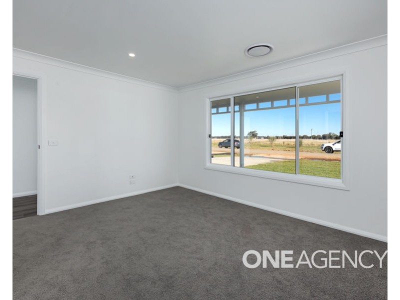 15 PRICHARD PLACE, Lockhart NSW 2656