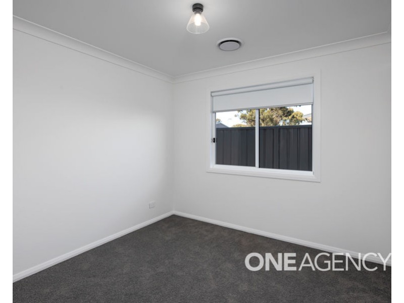 15 PRICHARD PLACE, Lockhart NSW 2656