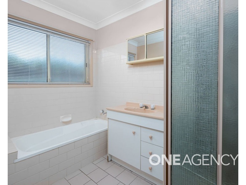 66 BALLEROO CRESCENT, Glenfield Park NSW 2650