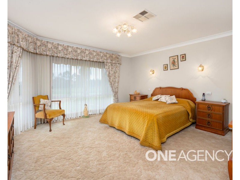 62 GREGADOO ROAD, Lake Albert NSW 2650