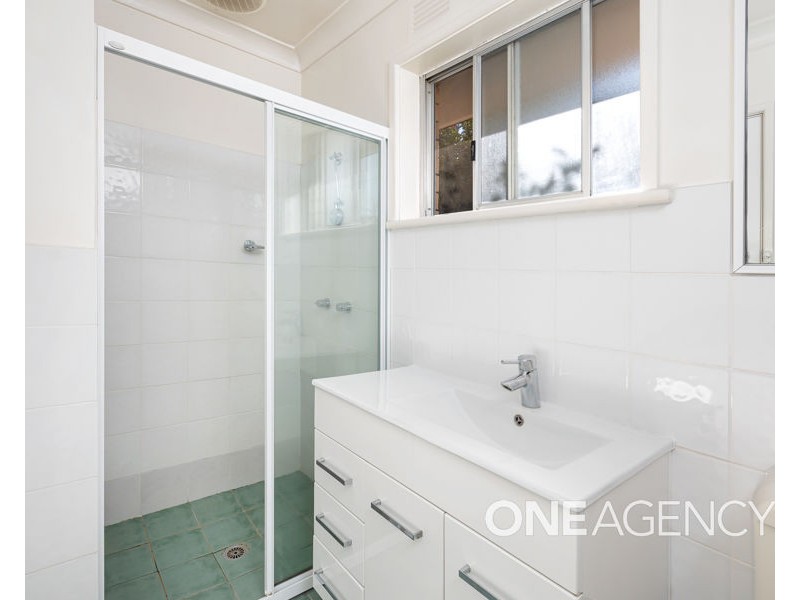 2/95 MEADOW STREET, Kooringal NSW 2650