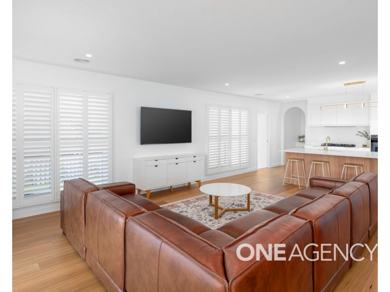2 GASNIER LOOP, Boorooma NSW 2650