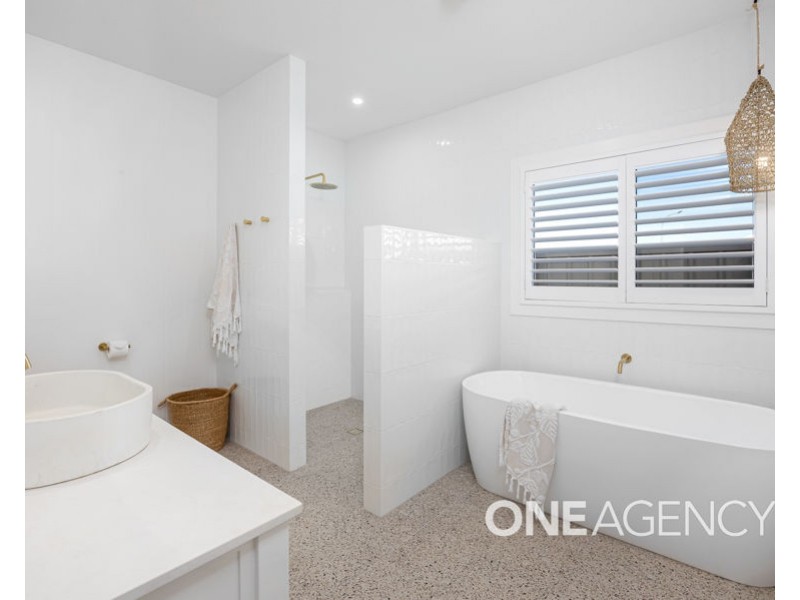 4 RONALD STREET, Gobbagombalin NSW 2650