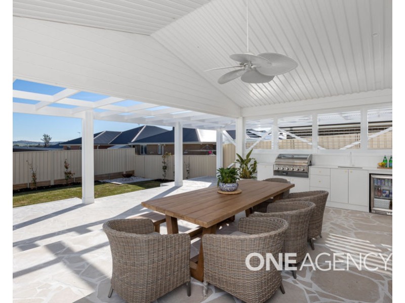 4 RONALD STREET, Gobbagombalin NSW 2650