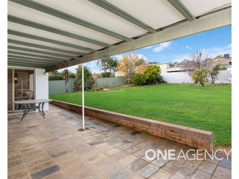 5 MISSOURI AVENUE, Tolland NSW 2650