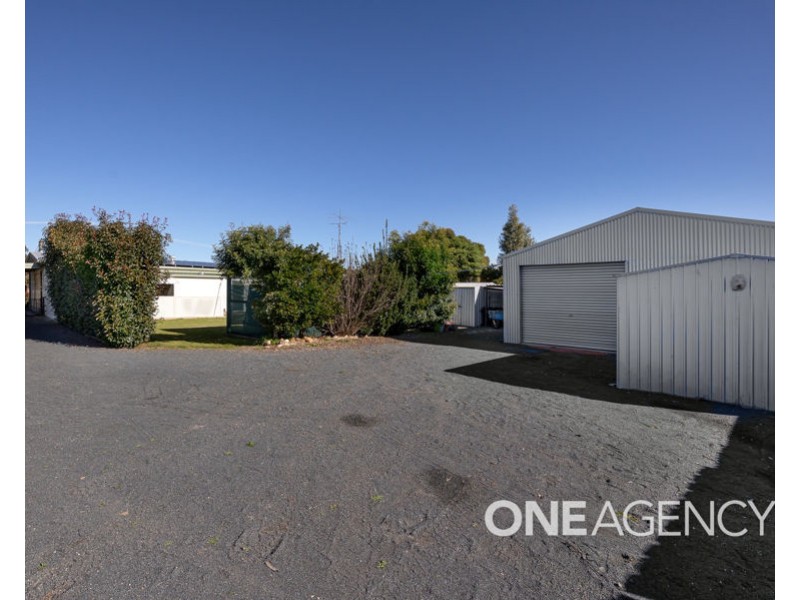 21 DRUMMOND STREET, Lockhart NSW 2656