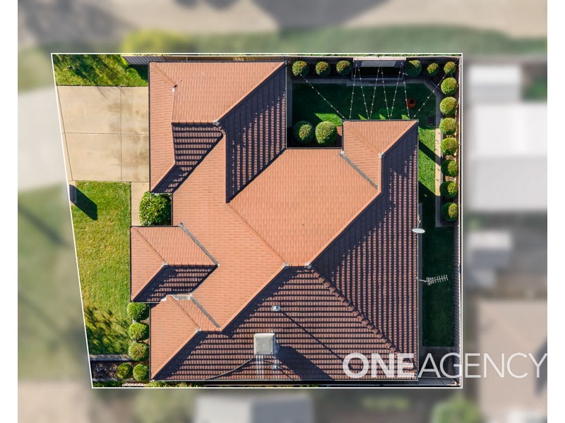 4 YOOGALI STREET, Glenfield Park NSW 2650