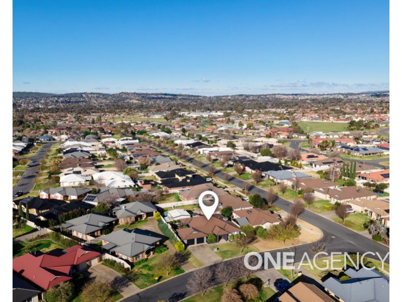 4 YOOGALI STREET, Glenfield Park NSW 2650