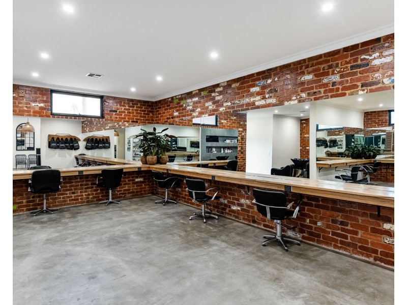 39 CRAMPTON STREET, Wagga Wagga NSW 2650