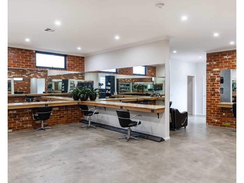 39 CRAMPTON STREET, Wagga Wagga NSW 2650