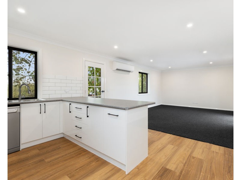 39 CRAMPTON STREET, Wagga Wagga NSW 2650