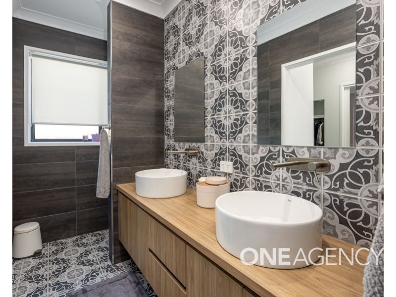 62 PARADISE DRIVE, Gobbagombalin NSW 2650