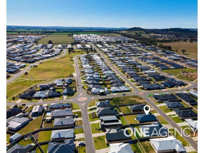 62 PARADISE DRIVE, Gobbagombalin NSW 2650