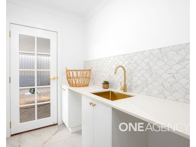 5 JUMBUCK DRIVE, Gobbagombalin NSW 2650