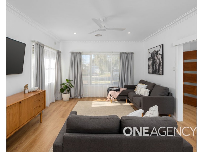 24 MACARTHUR STREET, Ashmont NSW 2650