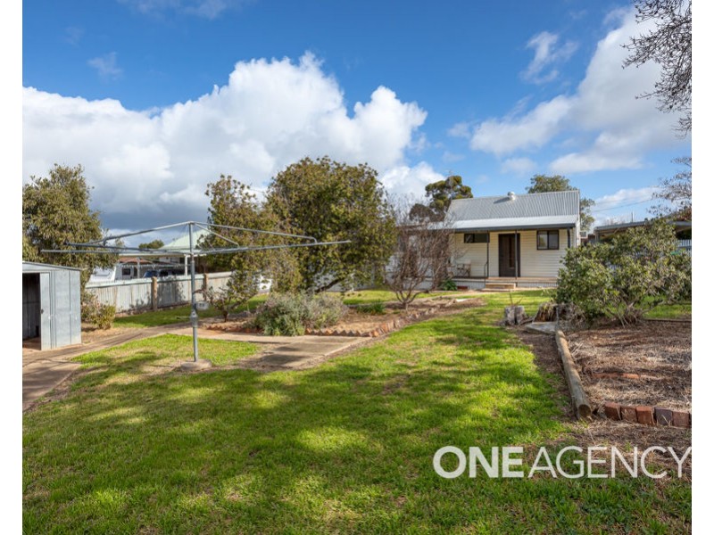 81 BRUCE STREET, Coolamon NSW 2701
