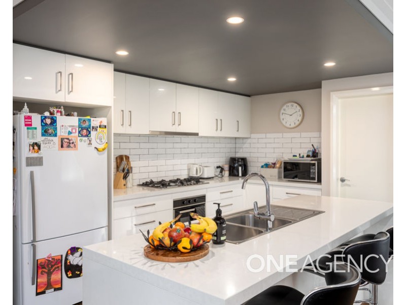 11 CHANG AVENUE, Lloyd NSW 2650