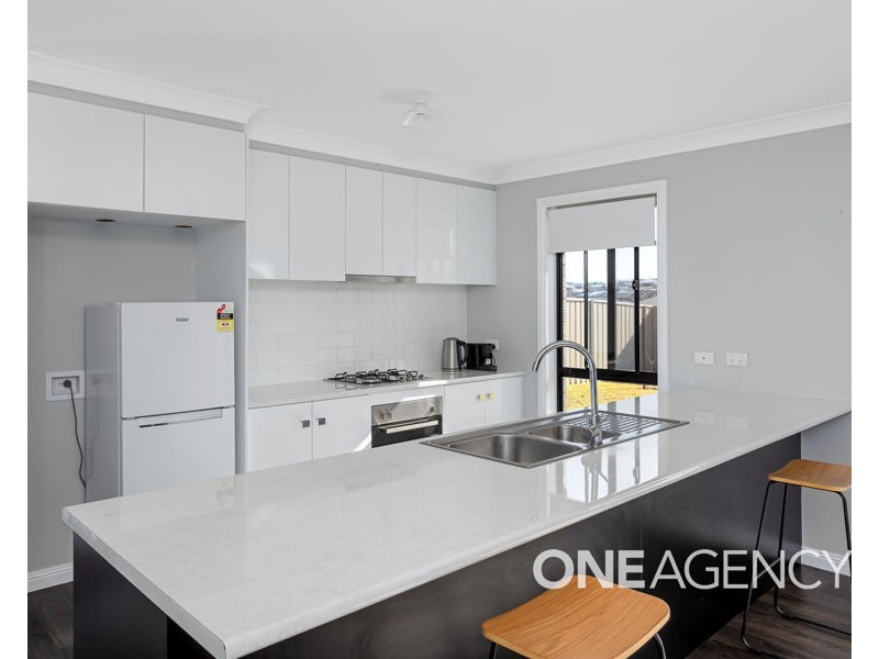 57 BARMEDMAN AVENUE, Gobbagombalin NSW 2650