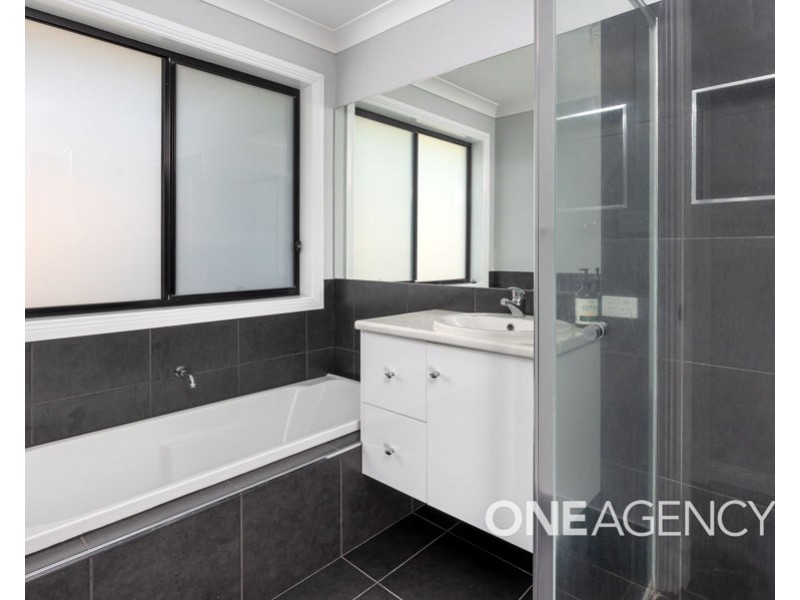 57 BARMEDMAN AVENUE, Gobbagombalin NSW 2650