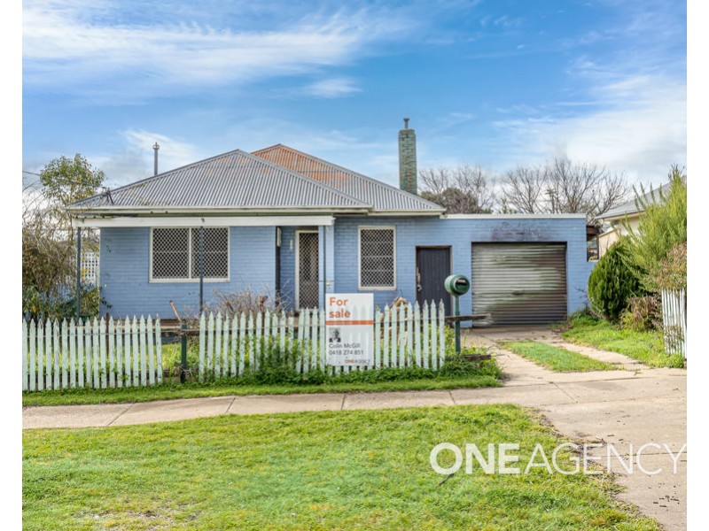 89 BOLGER AVENUE, Mount Austin NSW 2650