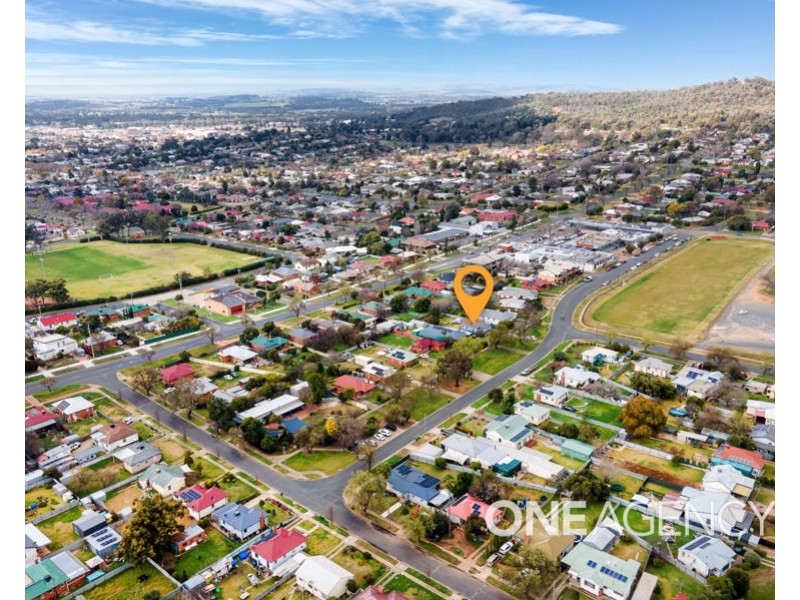 89 BOLGER AVENUE, Mount Austin NSW 2650