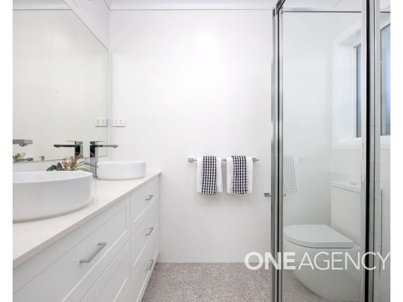 84 VALENCIA DRIVE, Gobbagombalin NSW 2650