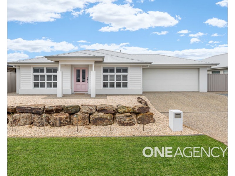 70 COPPABELLA DRIVE, Gobbagombalin NSW 2650