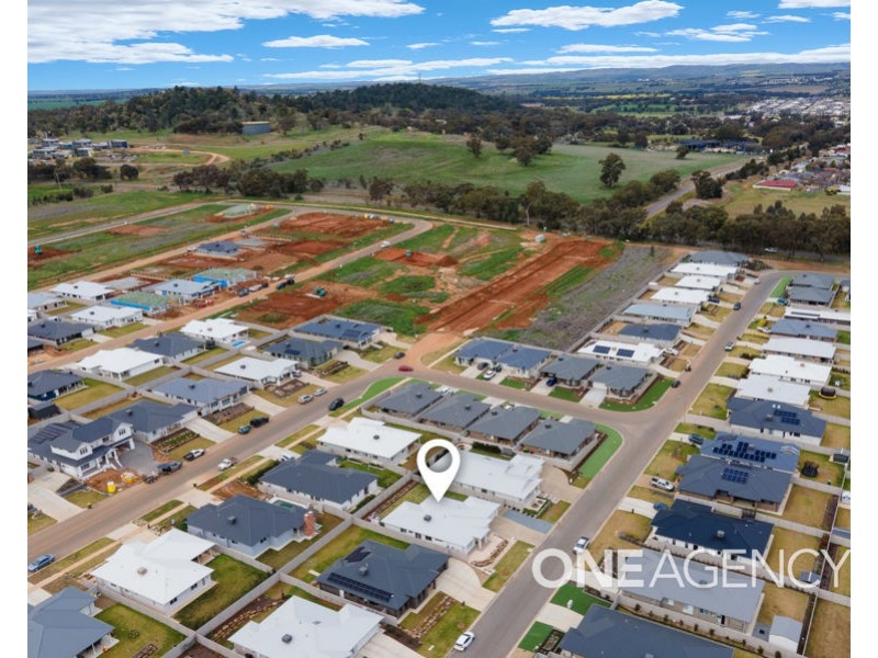 70 COPPABELLA DRIVE, Gobbagombalin NSW 2650