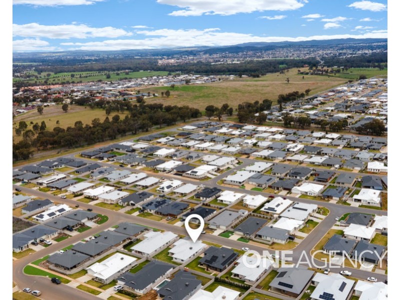 70 COPPABELLA DRIVE, Gobbagombalin NSW 2650