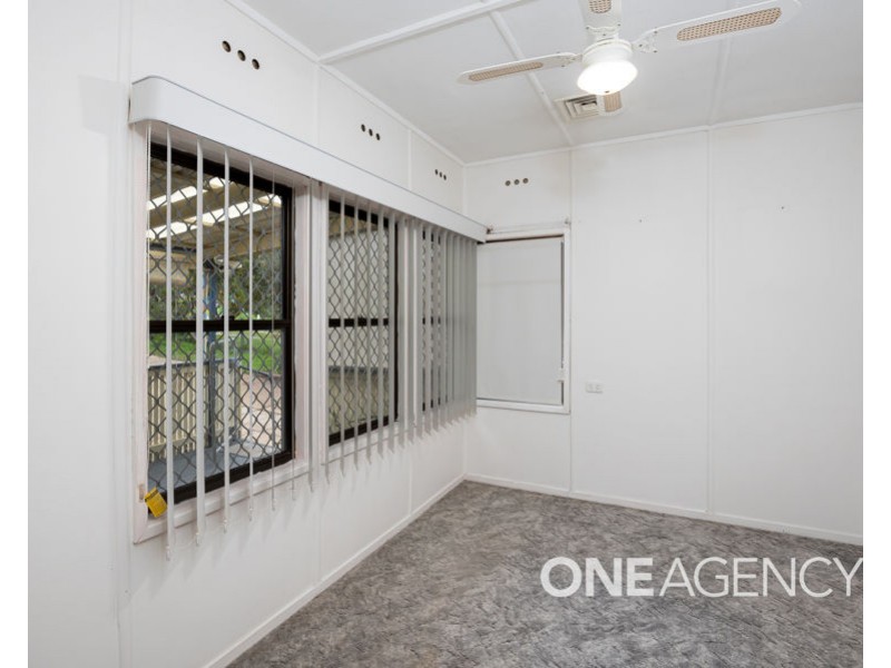 8 BOLGER AVENUE, Mount Austin NSW 2650
