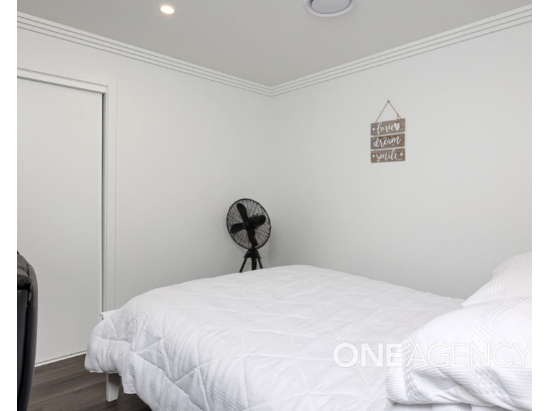 21 KENTUCKY CRESCENT, Gobbagombalin NSW 2650