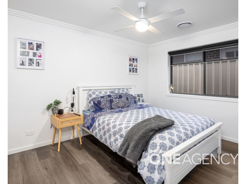 21 KENTUCKY CRESCENT, Gobbagombalin NSW 2650