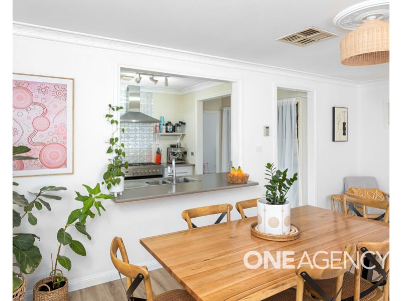 23 GILMORE AVENUE, Mount Austin NSW 2650
