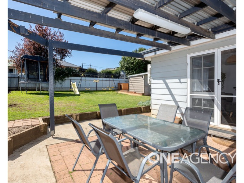 23 GILMORE AVENUE, Mount Austin NSW 2650