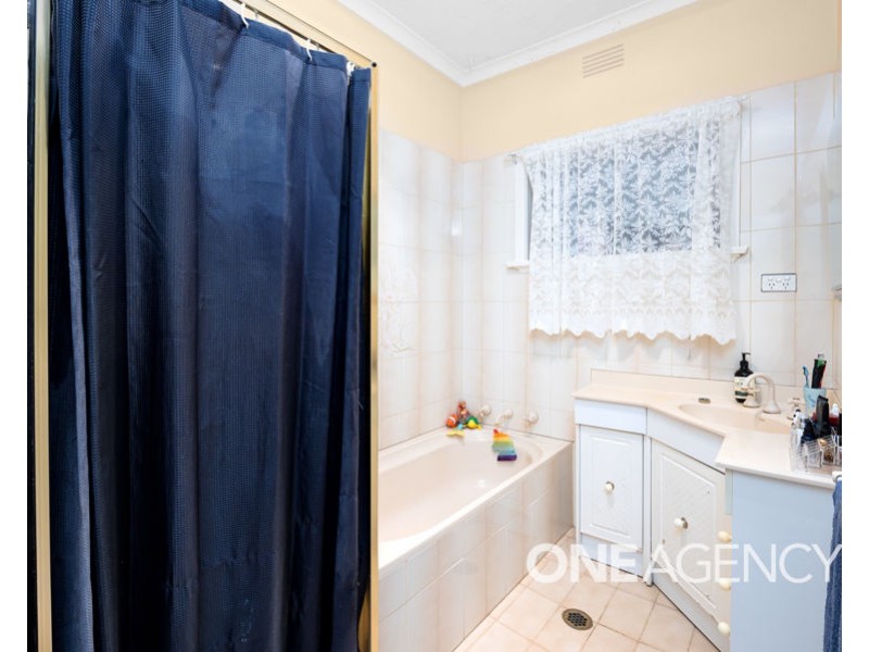 9 BUNGOWN PLACE, Mount Austin NSW 2650