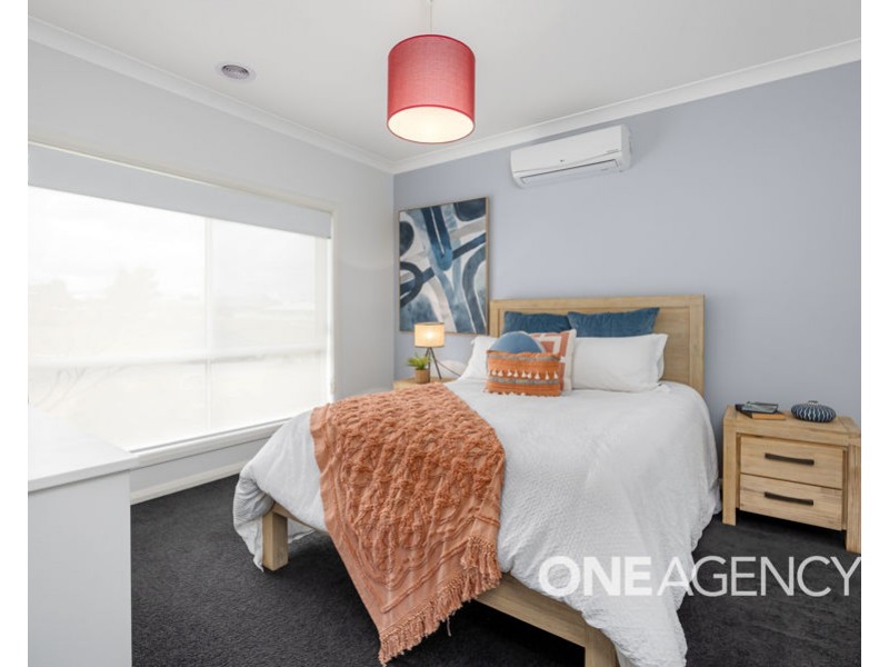 6 ROSS PARKWAY, Gobbagombalin NSW 2650