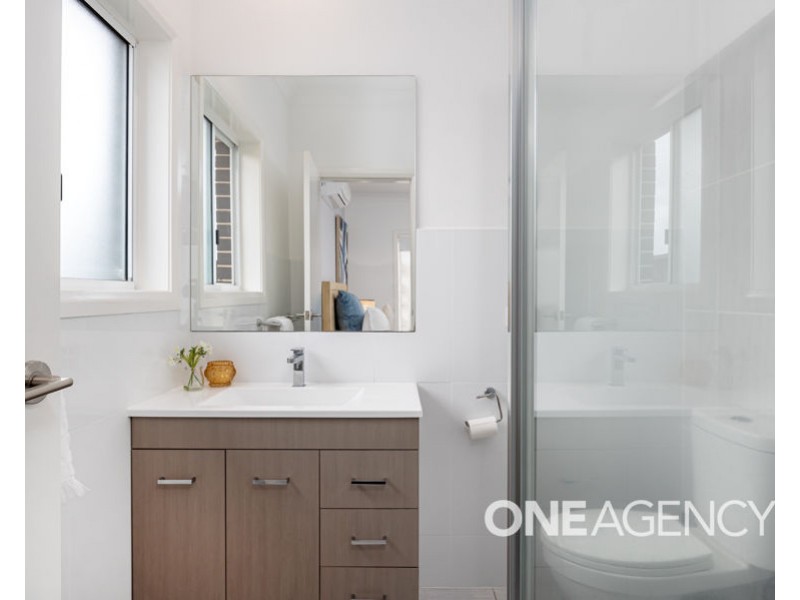 6 ROSS PARKWAY, Gobbagombalin NSW 2650