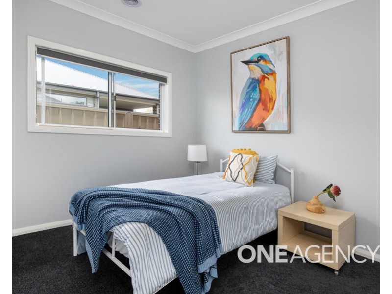 6 ROSS PARKWAY, Gobbagombalin NSW 2650