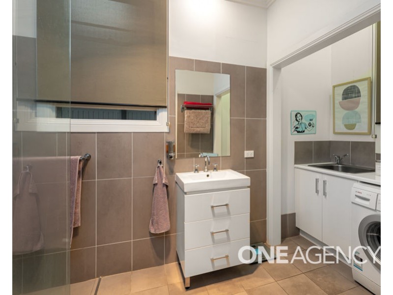 16 DOBBS STREET, Wagga Wagga NSW 2650