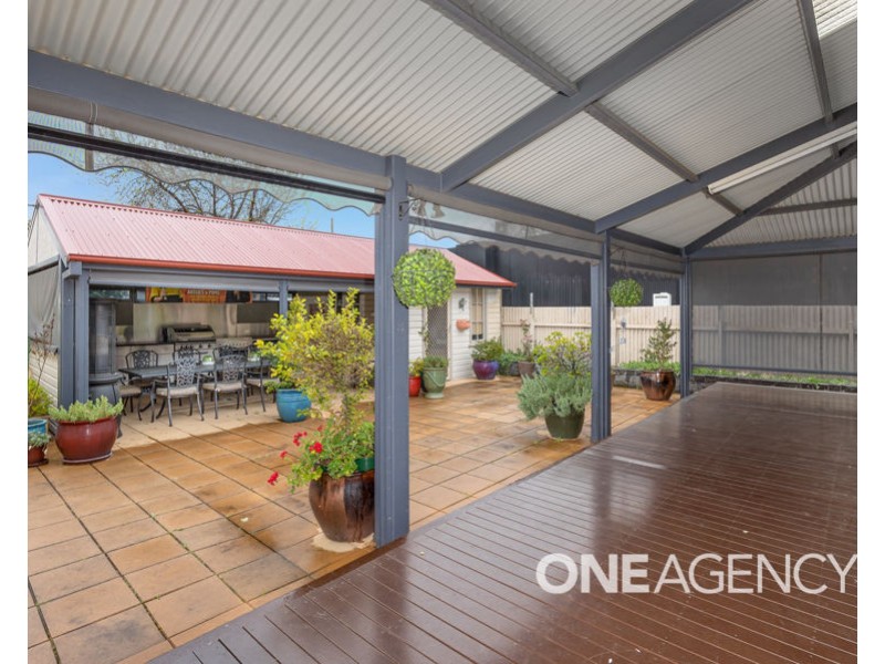 16 DOBBS STREET, Wagga Wagga NSW 2650