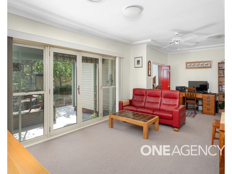 21 PLUMPTON ROAD, Kooringal NSW 2650