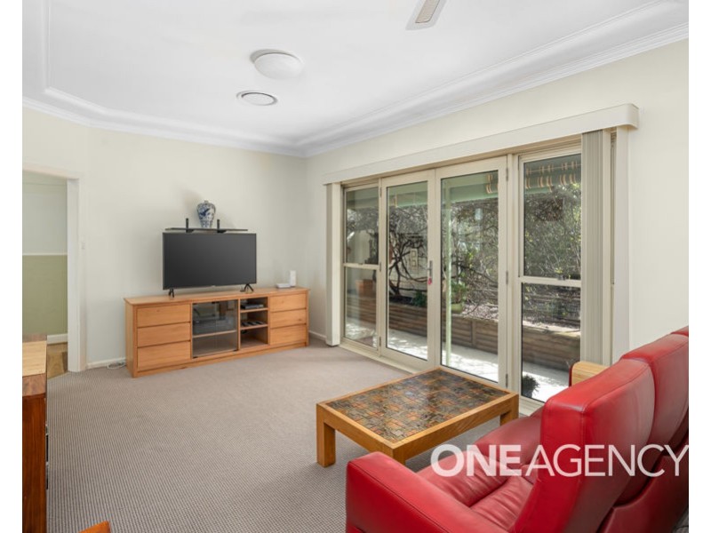 21 PLUMPTON ROAD, Kooringal NSW 2650